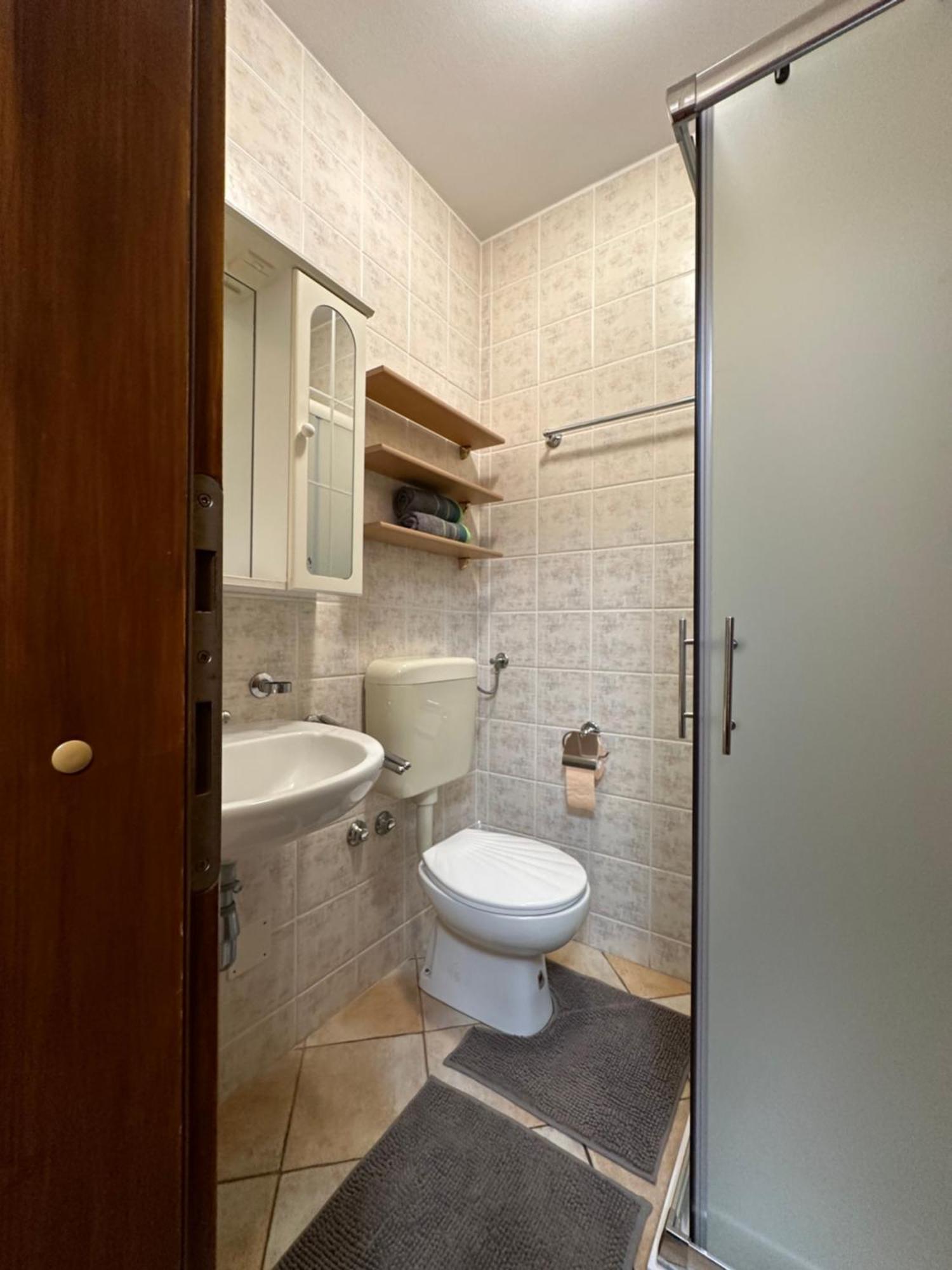 Vacation Home Lucija Slatina  Esterno foto
