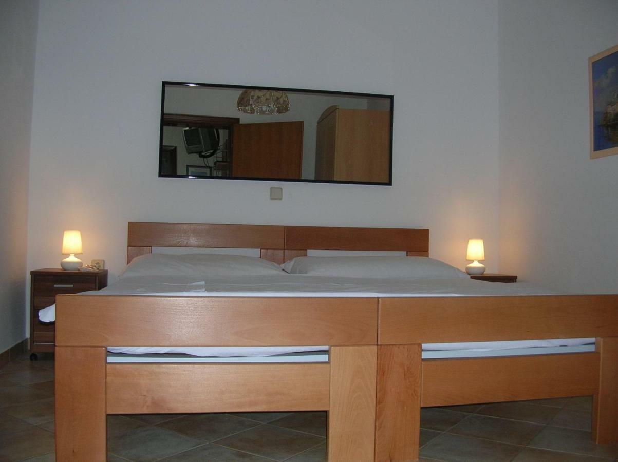 Vacation Home Lucija Slatina  Esterno foto